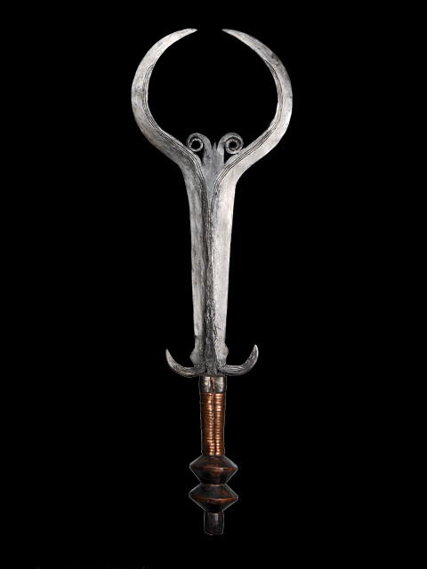 Couteau d'execution Ngata 01