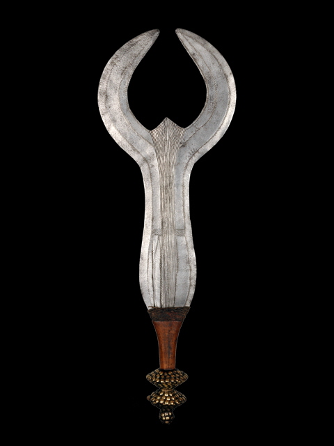 Couteau Ngombe 01